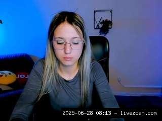 Emmajohnss, Young Adult, Brown Eyes, Cock Rating, Dirty Talk, Feet, Fingering, Full Nud.